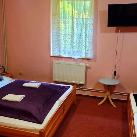 Hotel Saentis Komorni Lhotka Luaran gambar