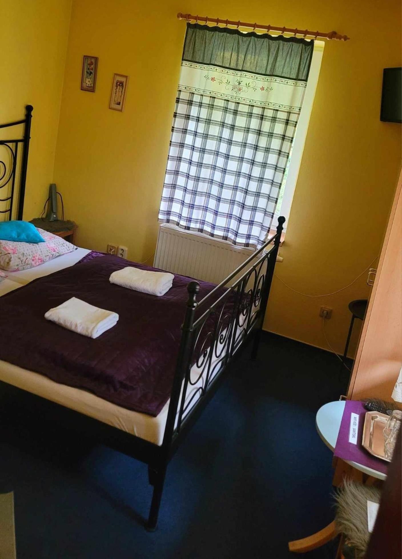 Hotel Saentis Komorni Lhotka Luaran gambar