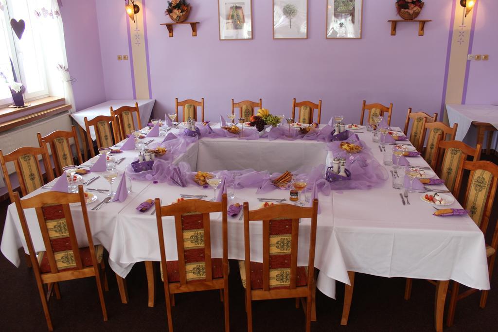 Hotel Saentis Komorni Lhotka Luaran gambar