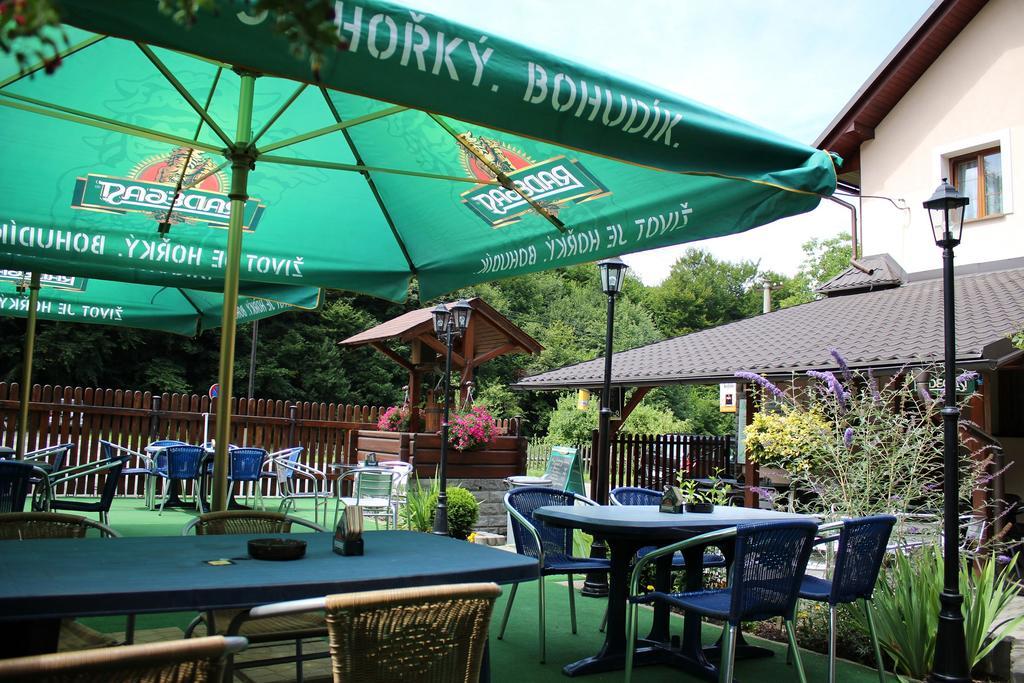 Hotel Saentis Komorni Lhotka Luaran gambar