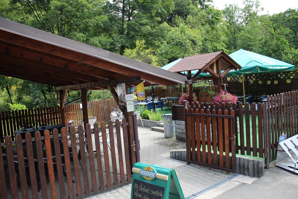 Hotel Saentis Komorni Lhotka Luaran gambar